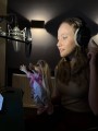 Maja Kowalska w Studio Nagrań podczas nagrywania głosów Lulinek